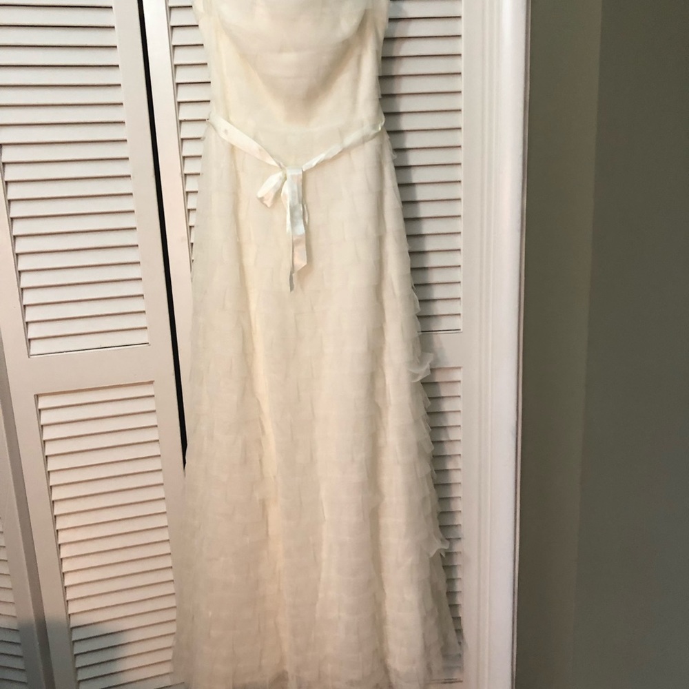 Sale BCBG CREAM STRAPLESS LAYER DRESS